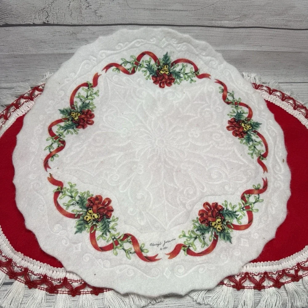 3 Vintage Christmas Doilies Centerpiece Granny Core Tassels Felt Round Doily